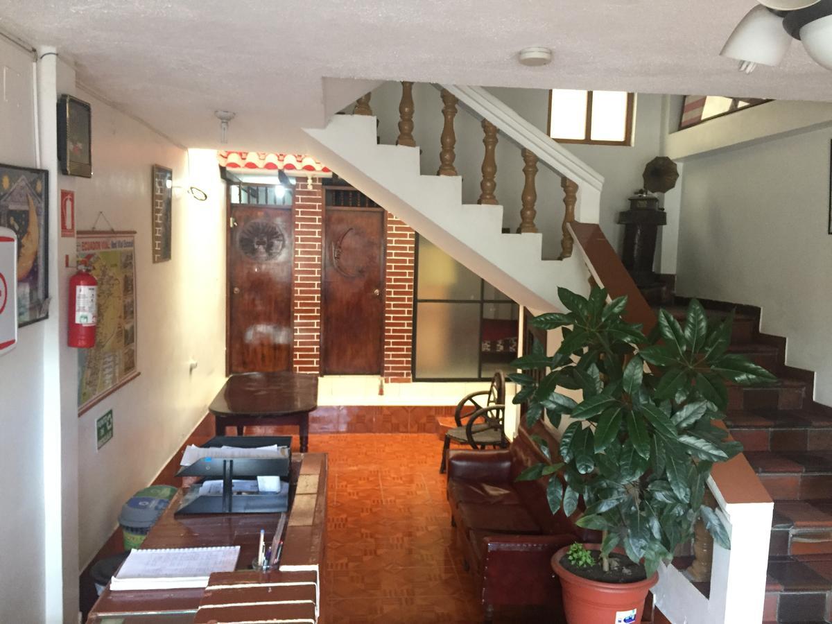 Hostal Runa Pacha Otavalo Exterior photo
