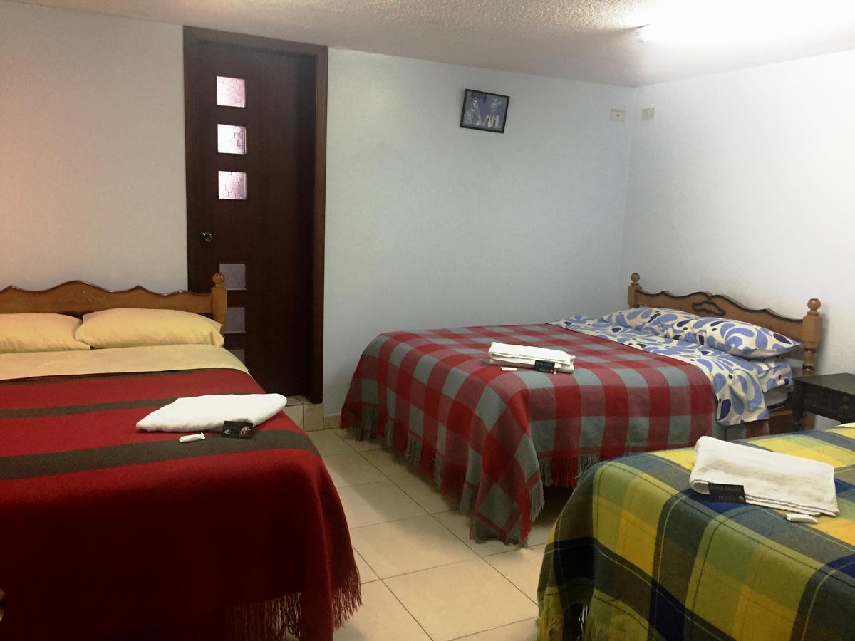 Hostal Runa Pacha Otavalo Exterior photo
